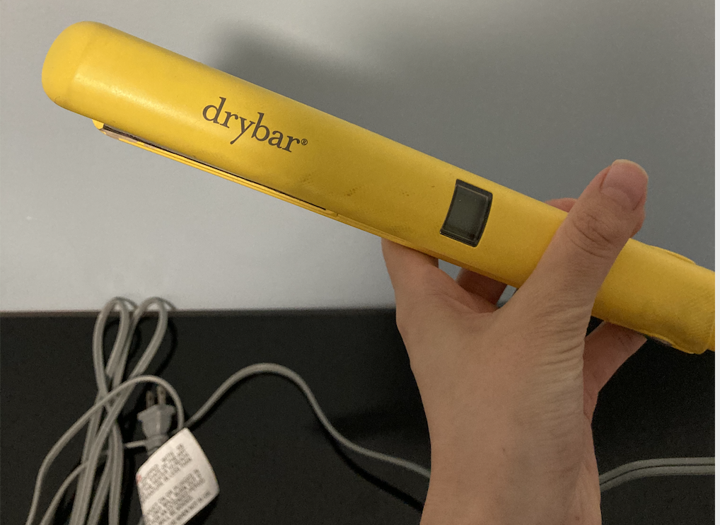 사고/팔고 drybar hair straightener and curling iron 50 each